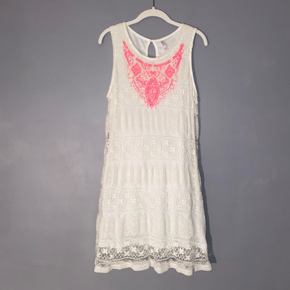 Lg XHILARATION Neon Pink Accent Cream Lace Boho Summer Dress Sleeveless
